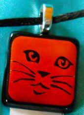 Cat Face Dichroic Glass Pendant M70